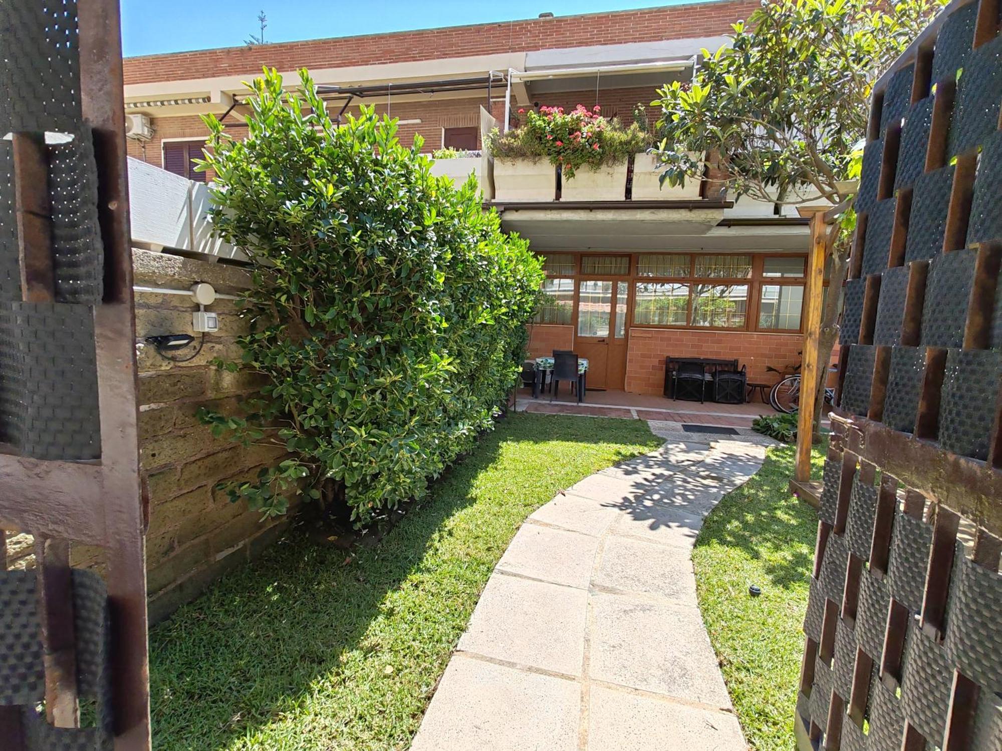 Ostia Home Екстер'єр фото